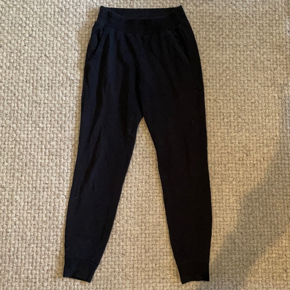 The softest alo sweats